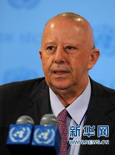 6月4日，聯(lián)合國安理會本月輪值主席、墨西哥常駐聯(lián)合國代表埃萊爾在紐約聯(lián)合國總部的記者會上對媒體發(fā)言。埃萊爾說，安理會將就“天安”號事件進行磋商。新華社記者 申宏 攝