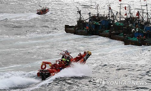 韓國海警出動艦艇飛機(jī)特攻隊(duì)抓捕21艘中國漁船