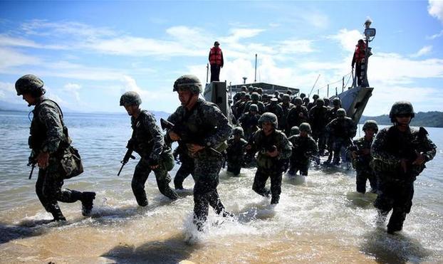 （外代一線）（4）菲美年度“肩并肩”聯(lián)合軍演規(guī)?？s水
